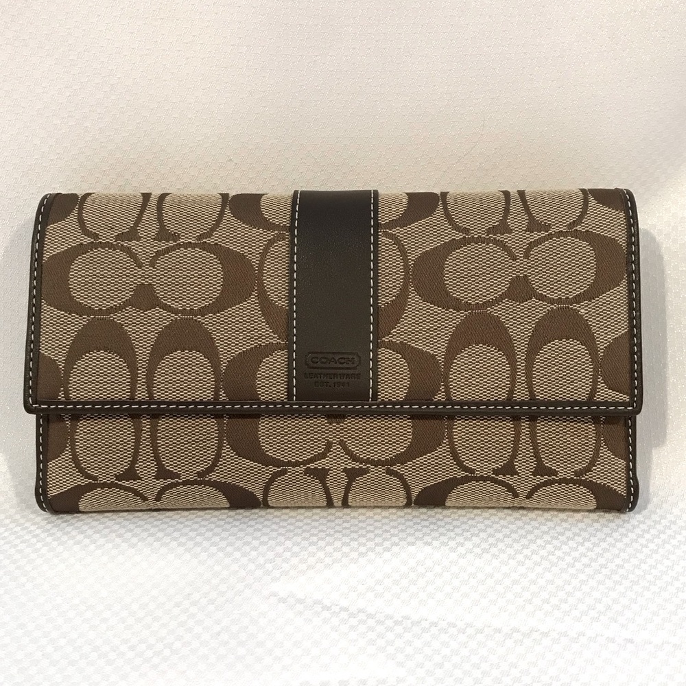 NWT Signature Coach Wallet Clutch 3H00027816 Color Khaki/Mahogany